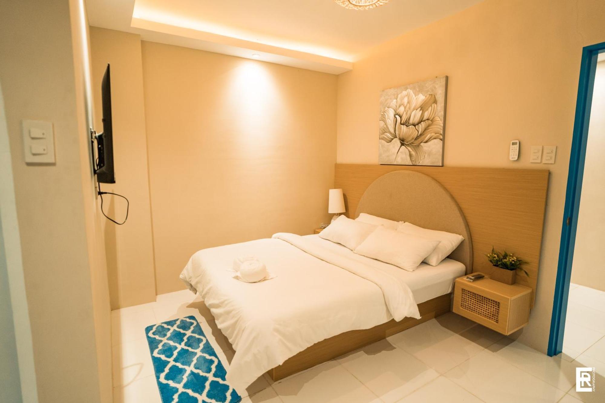 Bernese Resort Hotel Powered By Cocotel Ligao Room photo