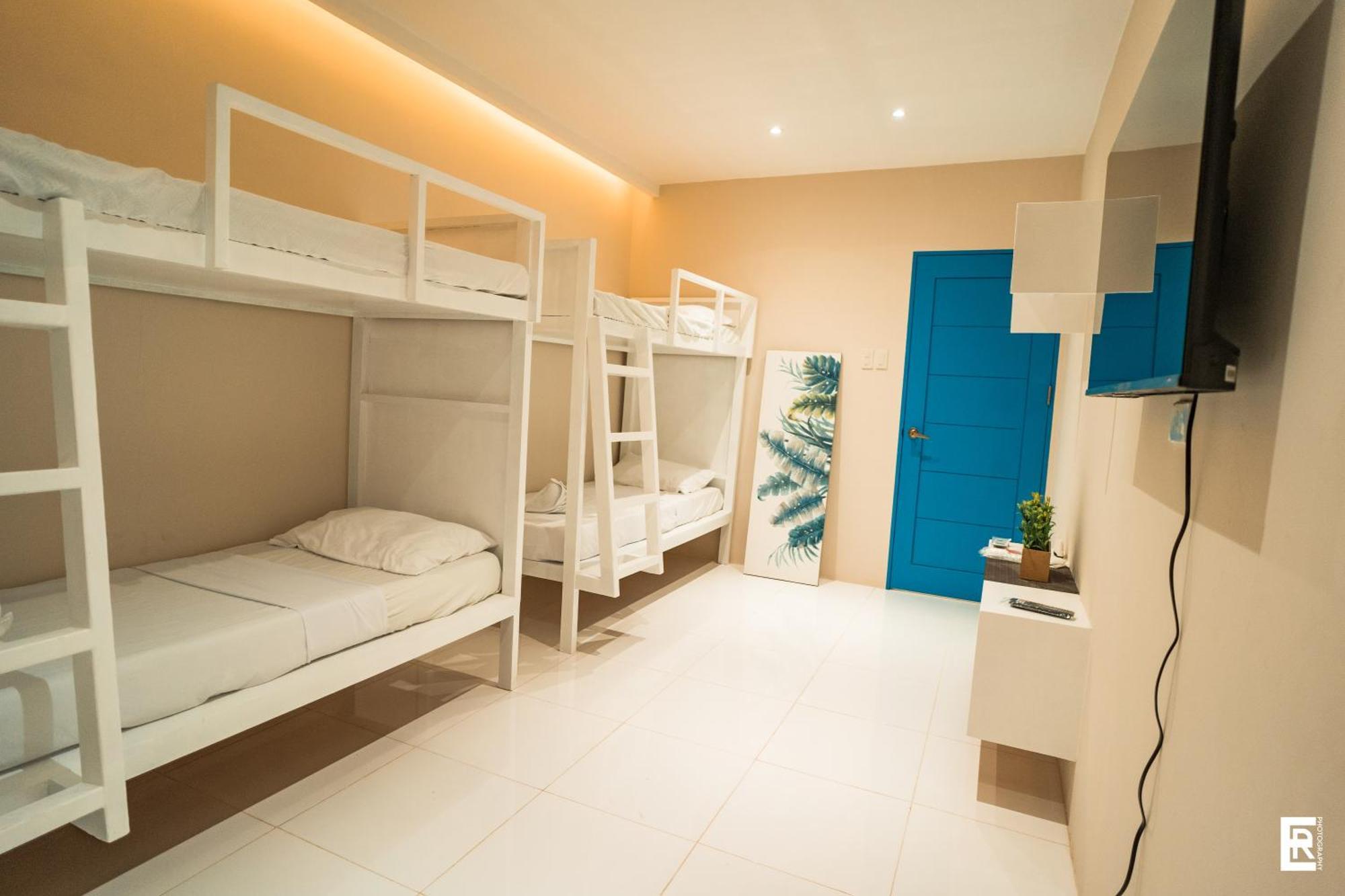 Bernese Resort Hotel Powered By Cocotel Ligao Room photo